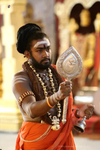 http://nithyananda.org/sites/default/files/photo-gallery/2018-11Nov-21-nithyananda-diary_bengaluru-aadheenam_uttamotama-seva_7T7A2046.JPG