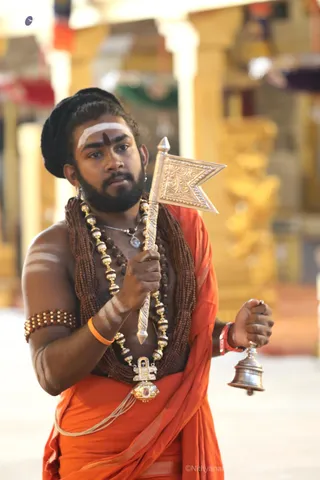 http://nithyananda.org/sites/default/files/photo-gallery/2018-11Nov-21-nithyananda-diary_bengaluru-aadheenam_uttamotama-seva_7T7A2048.JPG