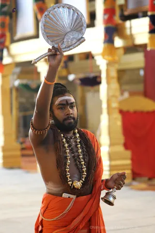 http://nithyananda.org/sites/default/files/photo-gallery/2018-11Nov-21-nithyananda-diary_bengaluru-aadheenam_uttamotama-seva_7T7A2049.JPG
