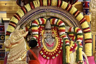 http://nithyananda.org/sites/default/files/photo-gallery/2018-11Nov-21-nithyananda-diary_bengaluru-aadheenam_uttamotama-seva_7T7A2076.JPG
