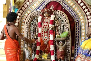 http://nithyananda.org/sites/default/files/photo-gallery/2018-11Nov-21-nithyananda-diary_bengaluru-aadheenam_uttamotama-seva_7T7A2083.JPG