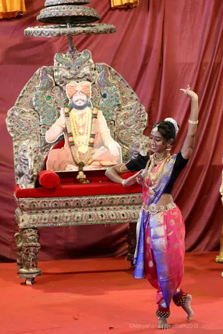 http://nithyananda.org/sites/default/files/photo-gallery/2018-11Nov-22-nithyananda-diary_bengaluru-aadheenam_uttamotama-seva_7T7A2177.JPG