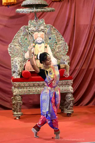http://nithyananda.org/sites/default/files/photo-gallery/2018-11Nov-22-nithyananda-diary_bengaluru-aadheenam_uttamotama-seva_7T7A2178.JPG