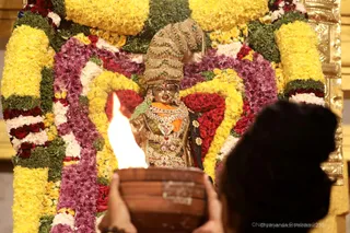 http://nithyananda.org/sites/default/files/photo-gallery/2018-11Nov-23-nithyananda-diary_bengaluru-aadheenam_bharani-karthigai-deepam_7T7A2653.jpg