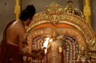 http://nithyananda.org/sites/default/files/photo-gallery/2018-11Nov-23-nithyananda-diary_bengaluru-aadheenam_bharani-karthigai-deepam_7T7A2678.jpg