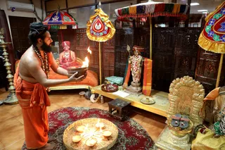 http://nithyananda.org/sites/default/files/photo-gallery/2018-11Nov-23-nithyananda-diary_bengaluru-aadheenam_bharani-karthigai-deepam_7T7A2852.jpg