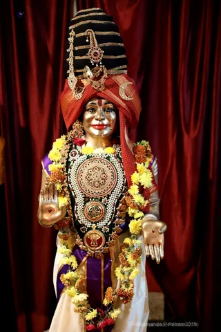 http://nithyananda.org/sites/default/files/photo-gallery/2018-11Nov-23-nithyananda-diary_bengaluru-aadheenam_bharani-karthigai-deepam_7T7A2875.jpg