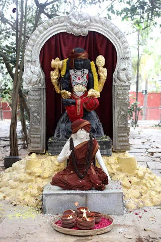 http://nithyananda.org/sites/default/files/photo-gallery/2018-11Nov-23-nithyananda-diary_bengaluru-aadheenam_bharani-karthigai-deepam_7T7A2924.jpg