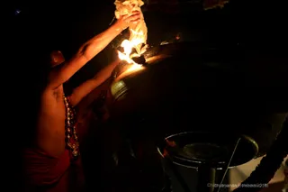 http://nithyananda.org/sites/default/files/photo-gallery/2018-11Nov-23-nithyananda-diary_bengaluru-aadheenam_bharani-karthigai-deepam_7T7A2962.jpg