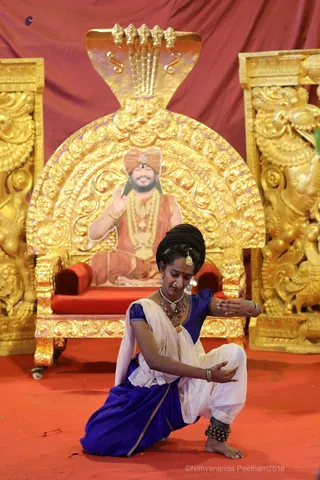 http://nithyananda.org/sites/default/files/photo-gallery/2018-11Nov-24-nithyananda-diary_bengaluru-aadheenam_uttamotama-seva_7T7A3004.JPG