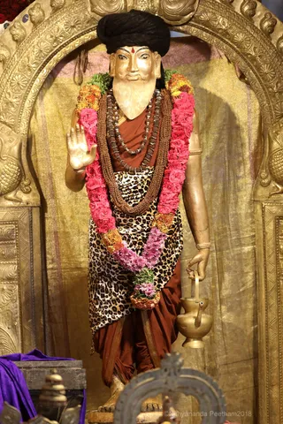 http://nithyananda.org/sites/default/files/photo-gallery/2018-11Nov-25-nithyananda-diary_bengaluru-aadheenam_uttamotama-seva_7T7A3067_0.JPG