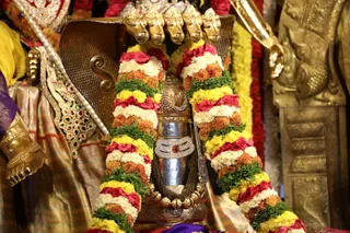 http://nithyananda.org/sites/default/files/photo-gallery/2018-11Nov-25-nithyananda-diary_bengaluru-aadheenam_uttamotama-seva_7T7A3088_0.JPG