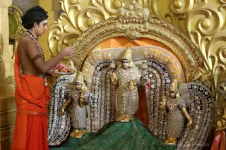 http://nithyananda.org/sites/default/files/photo-gallery/2018-11Nov-25-nithyananda-diary_bengaluru-aadheenam_uttamotama-seva_7T7A3098_0.JPG