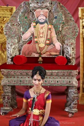 http://nithyananda.org/sites/default/files/photo-gallery/2018-11Nov-25-nithyananda-diary_bengaluru-aadheenam_uttamotama-seva_7T7A3102.JPG