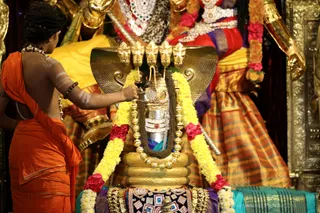 http://nithyananda.org/sites/default/files/photo-gallery/2018-11Nov-27-nithyananda-diary_bengaluru-aadheenam_uttamotama-seva_7T7A3317.JPG