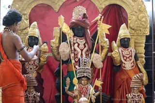 http://nithyananda.org/sites/default/files/photo-gallery/2018-11Nov-27-nithyananda-diary_bengaluru-aadheenam_uttamotama-seva_7T7A3356.JPG