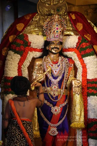 http://nithyananda.org/sites/default/files/photo-gallery/2018-11Nov-27-nithyananda-diary_bengaluru-aadheenam_uttamotama-seva_IMG_0026.JPG