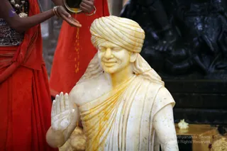 http://nithyananda.org/sites/default/files/photo-gallery/2018-11Nov-27-nithyananda-diary_bengaluru-aadheenam_uttamotama-seva_IMG_9892.JPG