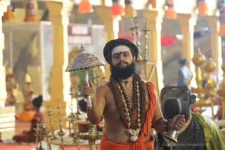 http://nithyananda.org/sites/default/files/photo-gallery/2018-11Nov-28-nithyananda-diary_bengaluru-aadheenam_uttamotama-seva_7T7A3396.JPG