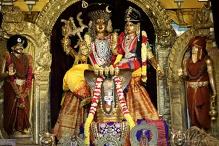 http://nithyananda.org/sites/default/files/photo-gallery/2018-11Nov-28-nithyananda-diary_bengaluru-aadheenam_uttamotama-seva_7T7A3414.JPG