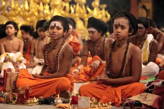 http://nithyananda.org/sites/default/files/photo-gallery/2018-11Nov-28-nithyananda-diary_bengaluru-aadheenam_uttamotama-seva_IMG_0155.JPG