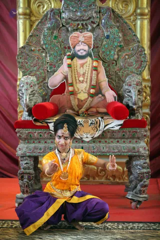 http://nithyananda.org/sites/default/files/photo-gallery/2018-11Nov-28-nithyananda-diary_bengaluru-aadheenam_uttamotama-seva_IMG_0383.JPG