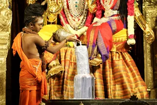http://nithyananda.org/sites/default/files/photo-gallery/2018-11Nov-29-nithyananda-diary_bengaluru-aadheenam_uttamotama-seva_7T7A3488.JPG