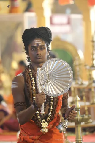 http://nithyananda.org/sites/default/files/photo-gallery/2018-11Nov-29-nithyananda-diary_bengaluru-aadheenam_uttamotama-seva_7T7A3526.JPG