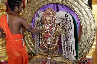 http://nithyananda.org/sites/default/files/photo-gallery/2018-11Nov-29-nithyananda-diary_bengaluru-aadheenam_uttamotama-seva_7T7A3533.JPG