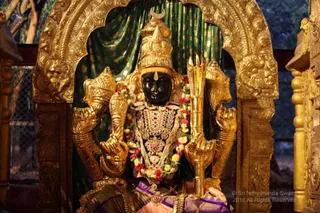 http://nithyananda.org/sites/default/files/photo-gallery/2018-11Nov-29-nithyananda-diary_bengaluru-aadheenam_uttamotama-seva_IMG_0506.JPG