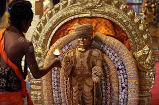http://nithyananda.org/sites/default/files/photo-gallery/2018-11Nov-29-nithyananda-diary_bengaluru-aadheenam_uttamotama-seva_IMG_0594.JPG