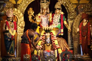 http://nithyananda.org/sites/default/files/photo-gallery/2018-11Nov-29-nithyananda-diary_bengaluru-aadheenam_uttamotama-seva_IMG_0674.JPG