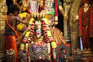 http://nithyananda.org/sites/default/files/photo-gallery/2018-11Nov-29-nithyananda-diary_bengaluru-aadheenam_uttamotama-seva_IMG_0753.JPG