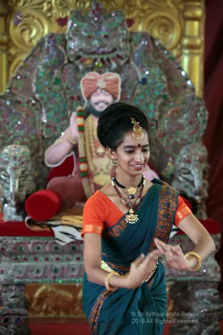 http://nithyananda.org/sites/default/files/photo-gallery/2018-11Nov-29-nithyananda-diary_bengaluru-aadheenam_uttamotama-seva_IMG_0789.JPG