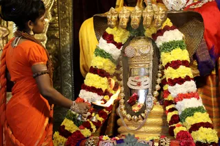 http://nithyananda.org/sites/default/files/photo-gallery/2018-11Nov-30-nithyananda-diary_bengaluru-aadheenam_uttamotama-seva_7T7A3693.JPG