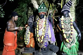 http://nithyananda.org/sites/default/files/photo-gallery/2018-11Nov-30-nithyananda-diary_bengaluru-aadheenam_uttamotama-seva_7T7A3711.JPG
