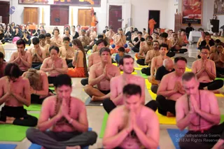 http://nithyananda.org/sites/default/files/photo-gallery/2018-12DEC-28-nithyananda-diary_bengaluru-aadheenam_paramashivoham%20-glimpses_7T7A0295.JPG