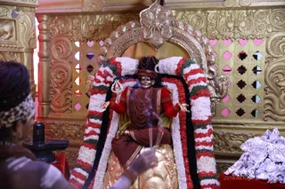 http://nithyananda.org/sites/default/files/photo-gallery/2018-12DEC-28-nithyananda-diary_bengaluru-aadheenam_paramashivoham%20-glimpses_7T7A0424.JPG