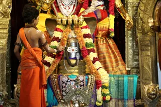 http://nithyananda.org/sites/default/files/photo-gallery/2018-12Dec-01-nithyananda-diary_bengaluru-aadheenam_uttamotama-seva_7T7A3892.JPG