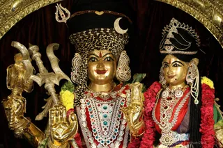 http://nithyananda.org/sites/default/files/photo-gallery/2018-12Dec-01-nithyananda-diary_bengaluru-aadheenam_uttamotama-seva_7T7A3893.JPG