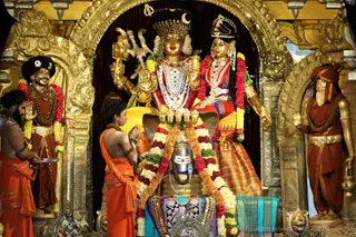 http://nithyananda.org/sites/default/files/photo-gallery/2018-12Dec-01-nithyananda-diary_bengaluru-aadheenam_uttamotama-seva_7T7A3899.JPG