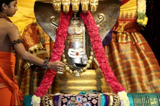 http://nithyananda.org/sites/default/files/photo-gallery/2018-12Dec-02-nithyananda-diary_bengaluru-aadheenam_uttamotama-seva_7T7A3999.JPG