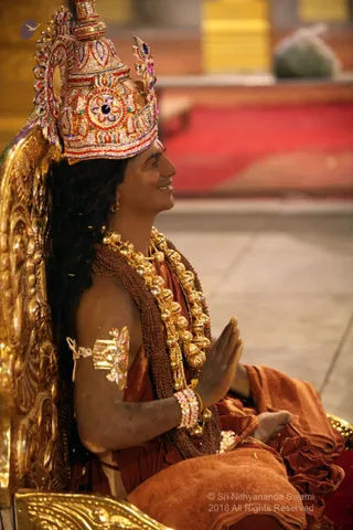 https://nithyananda.org/sites/default/files/photo-gallery/2018-12Dec-02-nithyananda-diary_bengaluru-aadheenam_uttamotama-seva_IMG_4805 .JPG