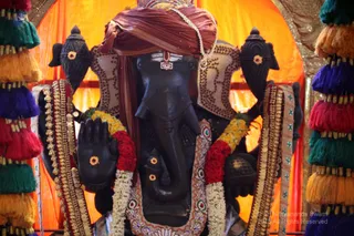 https://nithyananda.org/sites/default/files/photo-gallery/2018-12Dec-02-nithyananda-diary_bengaluru-aadheenam_uttamotama-seva_IMG_4957.JPG