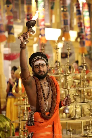 http://nithyananda.org/sites/default/files/photo-gallery/2018-12Dec-03-nithyananda-diary_bengaluru-aadheenam_uttamotama-seva_7T7A4048.JPG