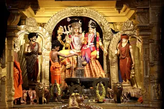 http://nithyananda.org/sites/default/files/photo-gallery/2018-12Dec-03-nithyananda-diary_bengaluru-aadheenam_uttamotama-seva_7T7A4088A.JPG