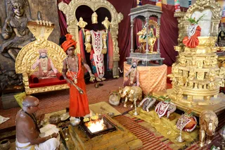 http://nithyananda.org/sites/default/files/photo-gallery/2018-12Dec-03-nithyananda-diary_bengaluru-aadheenam_uttamotama-seva_7T7A4154.JPG