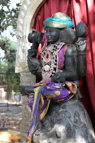 http://nithyananda.org/sites/default/files/photo-gallery/2018-12Dec-03-nithyananda-diary_bengaluru-aadheenam_uttamotama-seva_7T9A4187.JPG