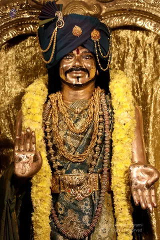 http://nithyananda.org/sites/default/files/photo-gallery/2018-12Dec-04-nithyananda-diary_bengaluru-aadheenam_uttamotama-seva_7T9A4253.JPG