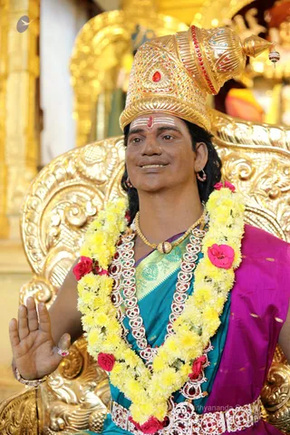 http://nithyananda.org/sites/default/files/photo-gallery/2018-12Dec-04-nithyananda-diary_bengaluru-aadheenam_uttamotama-seva_7T9A4390.JPG